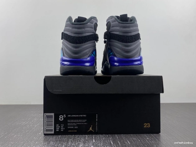 8 305381-025 (2015) Retro Jordan Aqua 1106